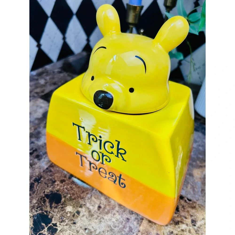Nostalgic Trick or Treat Candy Jar Bear Lid‎ Ceramic Treat Container